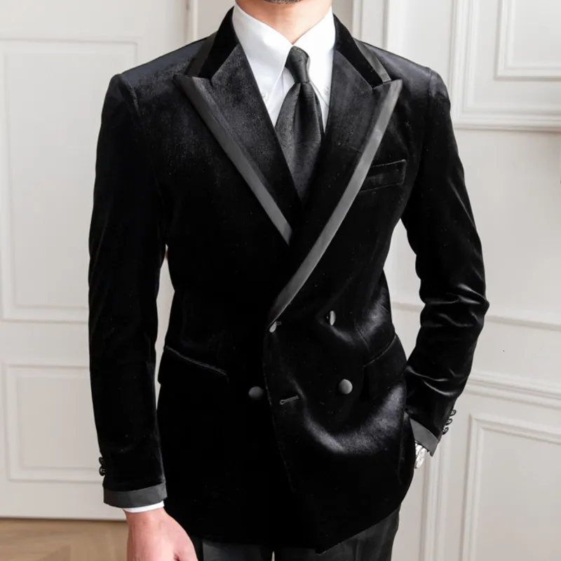 Abiti da uomo Blazer Autunno Velluto nero britannico Blazer da uomo Doppio petto Giacca casual Abito da lavoro da sposa Cappotto Banchetto sociale Tuxedo Costume 230912