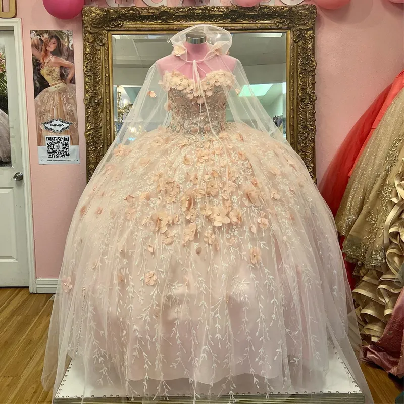 Mexican Vestido De 15 Anos Champagne Charro Quinceanera Dresses With Cloak Lace Applqiued Corset Sweet 16 Dress Abiti Da Cerimonia