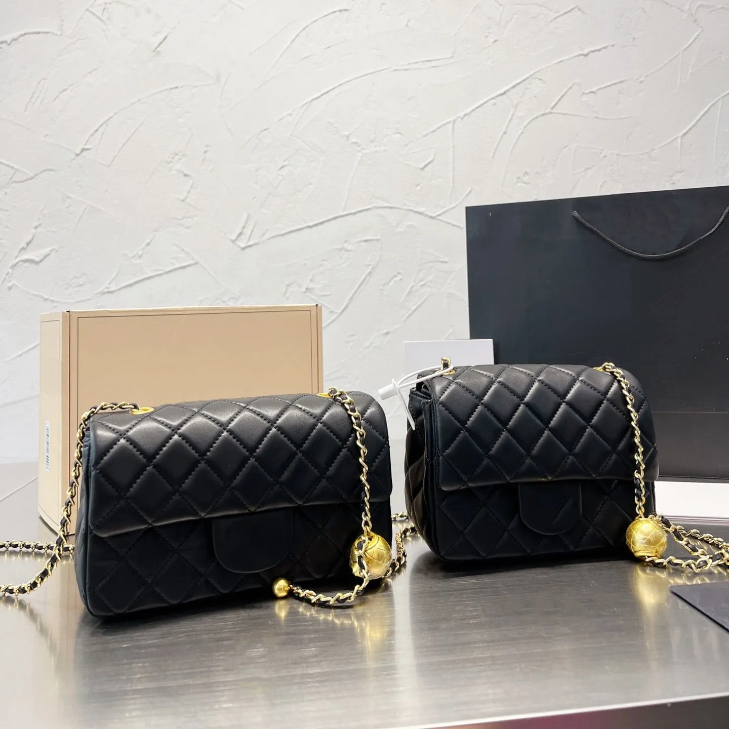 woven leather shoulder bag with chain strap – NOIR CLASSIC main image 0