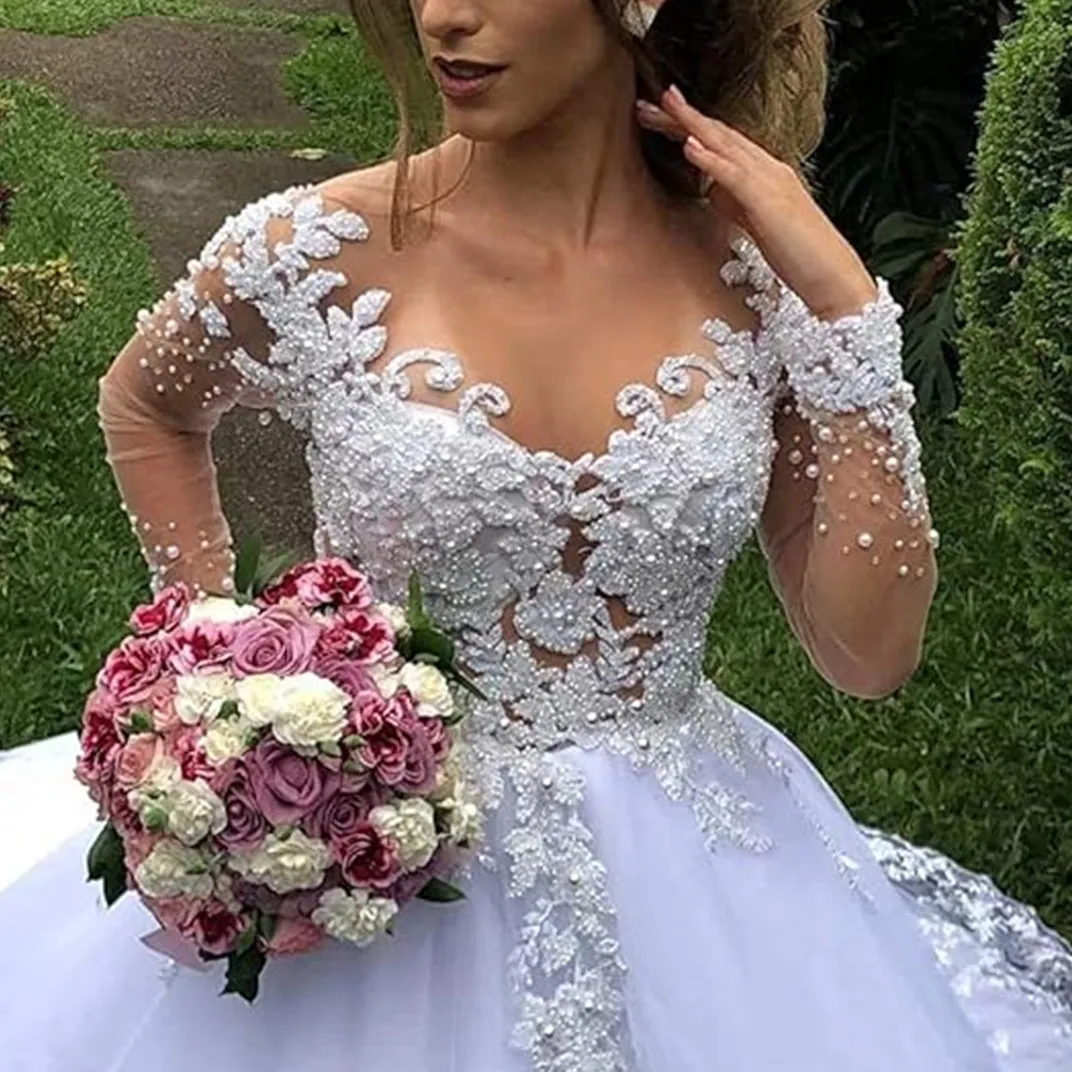 Personalized Wedding Gift for Couple Champagne Flutes and Cake Cutting Set,  Plate, Toasting Glasses and Cake Set, Anniversary Wedding Gift - Etsy, image size:1072x1072