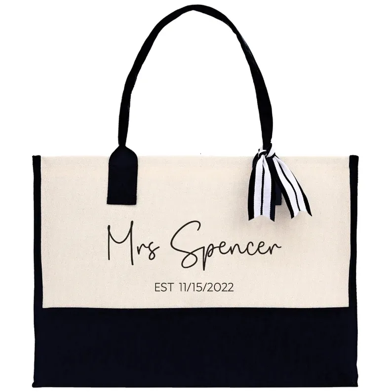 Sacs à provisions Mme Nom de famille Est Année Sac fourre-tout Date personnalisée Mariage Douche nuptiale Cadeau Lune de miel Personnalisé Demoiselle d'honneur Plage 230912