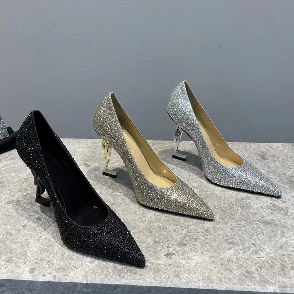 La meilleure qualité pompe chaussures femmes talons hauts irréguliers chaussures de créateur de luxe mode strass décoratif satin chaussure de travail décontracté fête chaussure de mariage