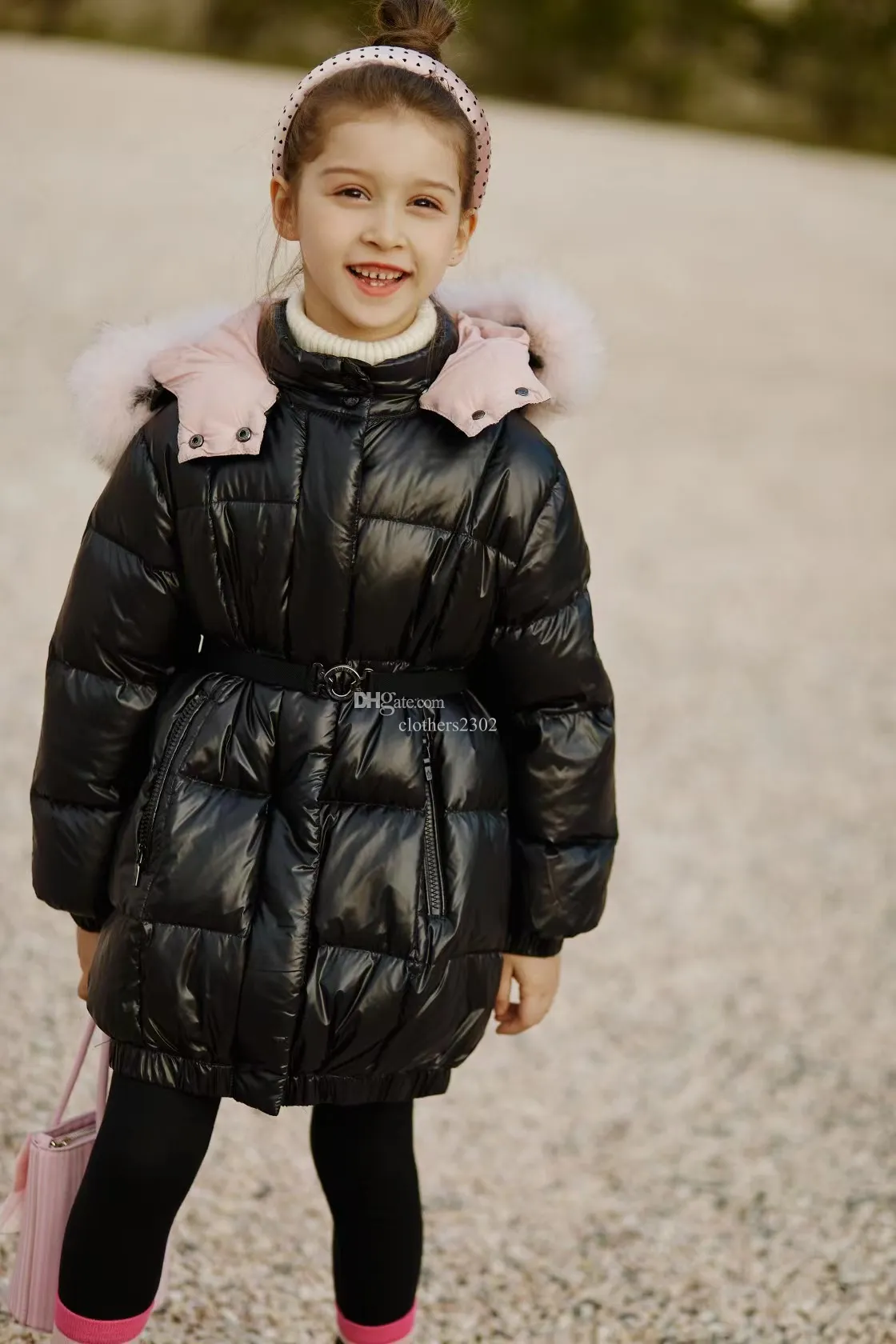 여자 다운 코트 코트 아기 후드 가드 아이의 옷 아이 디자이너 두꺼운 따뜻한 아웃웨어 디자이너 편지 지퍼 자켓 크기 110-160cm