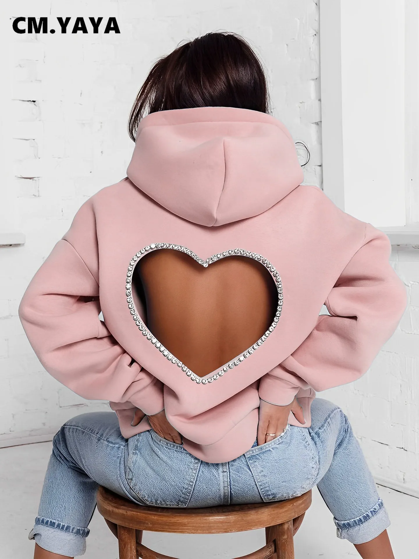 Sweats à capuche pour femmes Sweatshirts CM.YAYA Mode Femmes Diamants Épissage Doux Amour Découpe Dos Ouvert Manches Longues Épais Chaud Surdimensionné Pull Sweat À Capuche 230911