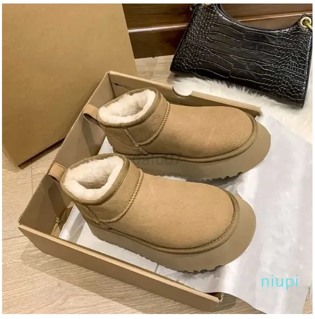 Mulheres curtas de pelúcia quente botas de neve apartamentos sapatos casuais camurça pele chelsea tornozelo botas plataforma senhoras sapatos botas mujer