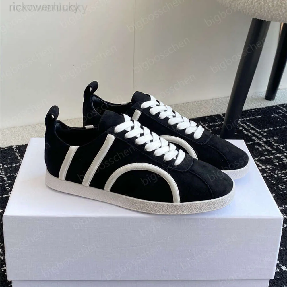 DHgate.com:Toteme Womens Casual Upchamois Lace Leather