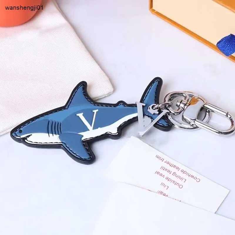 23ss Porte-clés pour hommes et femmes Designer Cartoon Animal Pendentif Porte-clés Mode Argent Boucle Lettres Requin Tortue Porte-clés
