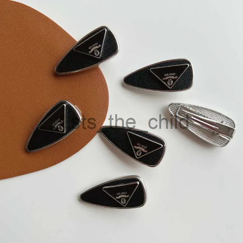 Barrettes à cheveux Barrettes Femmes Triangle Lettre Barrettes PU Cuir Waterdrop Pince à cheveux Accessoires de cheveux de mode pour cadeau fête x0913