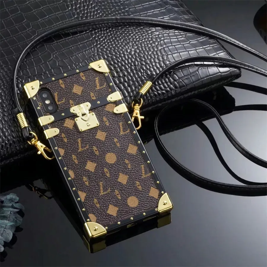 Leather Chain Cross-body Womens Phone Cases for Iphone 12 12pro 12promax 12min 11 X Xs Xr Designer Old Flower Phonecases