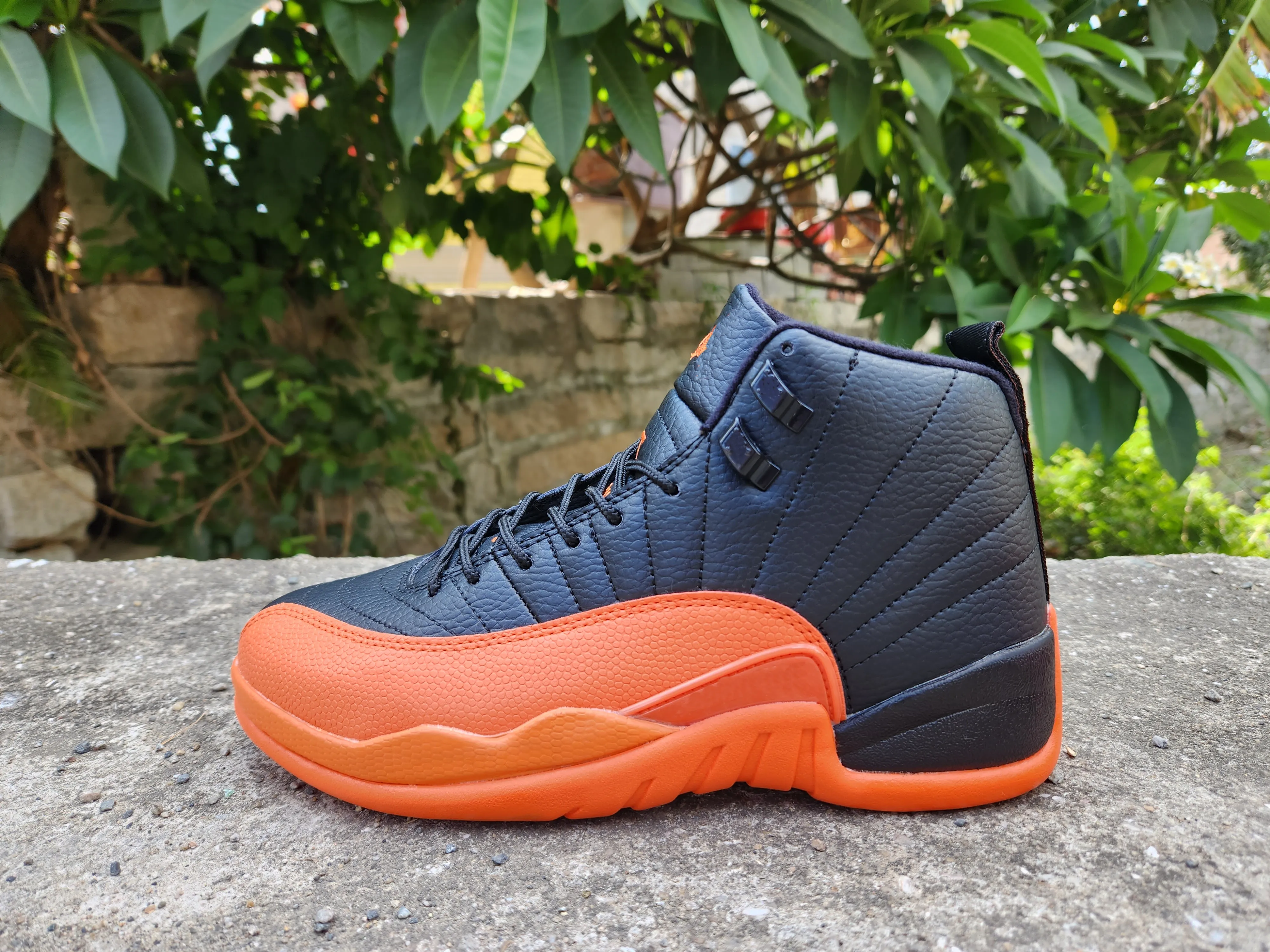 Jumpman 12 Brilliant Orange Basketball Shoes Performance Crafted