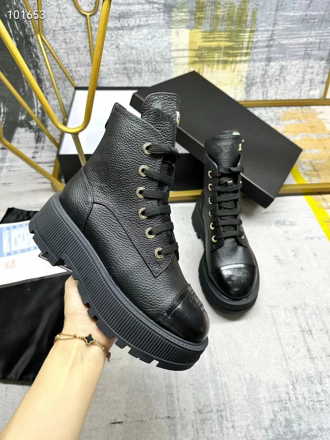 Autumn and Winter New Most Handsome Thick Sole Motorcycle Boots Top Edition Elevated Short Boots Lace up Martin Boots Thick Sole Boots Comfortable and Breathable