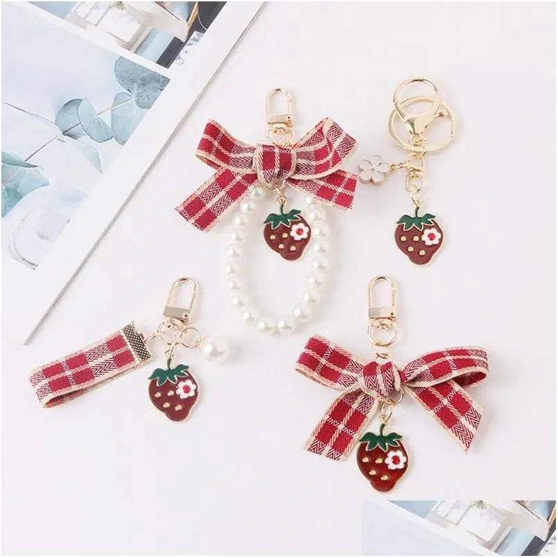 Keychains Lanyards Lovely Red Plaid Ribbon Stberry Keychain Women Girl Jewelry Simated Fruit Bowknot Bag Car Key Holder Keyring Birthd Dh3Ig