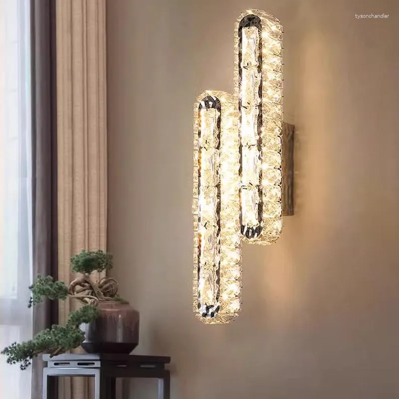 Lampade da parete Biewalk Lampada moderna di lusso in cristallo chiaro Argento per camera da letto Comodino Soggiorno TV Sfondo LED