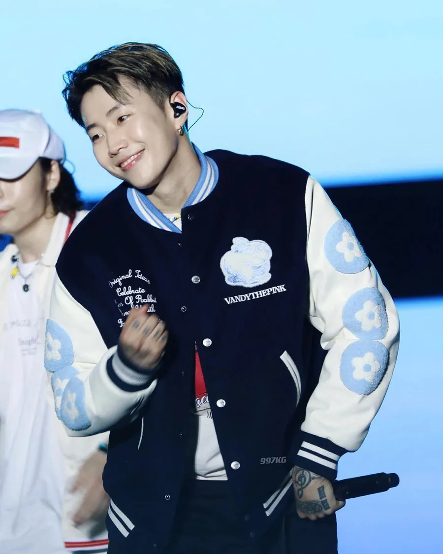 【Bad Blue】BadBear Varsity Jacket(2月まで) Bad Blue】BadBear Varsity Jacket(2月まで)