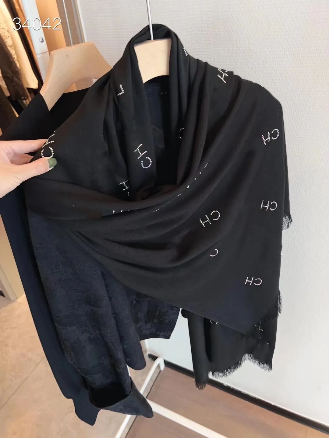 New Luxury Scarves Designer Scarf Pashmina For Woolen Warm Scarves Fashion Classic Women Scarves and Men Wraps Cashmere Wool Long Shawl 34042-3