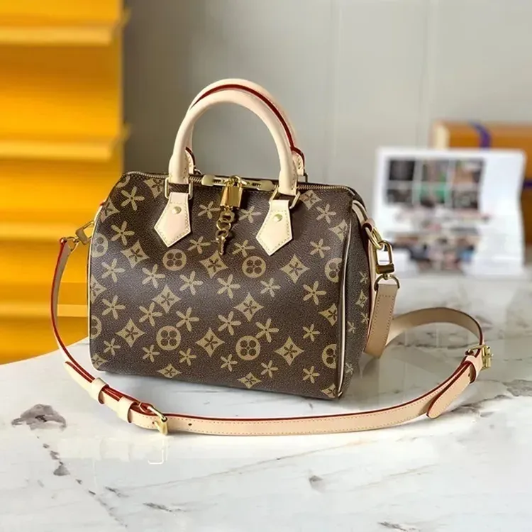 Women Bag Messenger Oblique Span Travel Bag Classic Style Fashion Bags Shoulder Lady Totes Handväskor Speedy 30 cm med dammväska lås