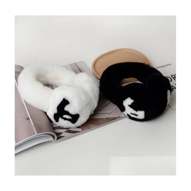 Designer Thick Rabbit Fur Wool Earmuffs Fashion Warm Ear Er Autumn And Winte For Women Headwear Drop Delivery