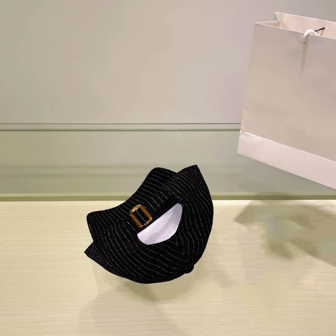 Luxury Ball Cap Letter Brodery Triumphal Summer Designer Basseball Caps for Woman Man Hat Black Navy Color