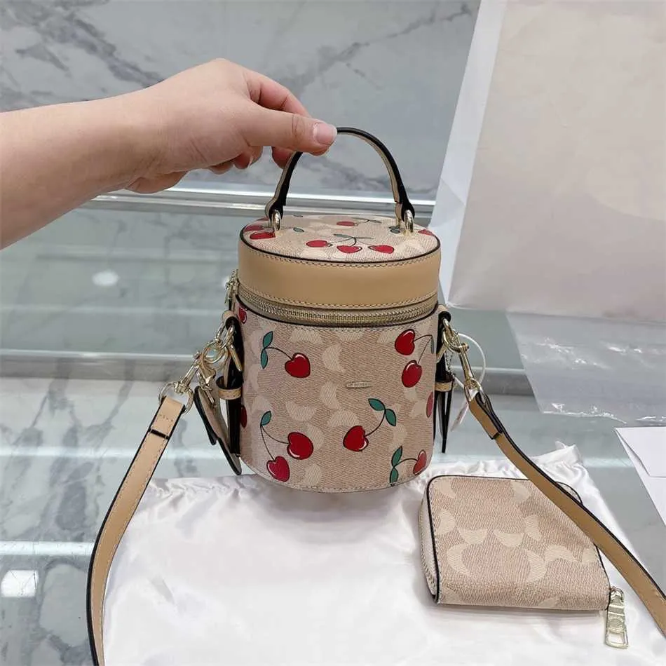 Cherry Print Designer Bag Women Mini Shoulder Bags Letter Crossbody Fashion Luxurys Handbags Pattern Bucket with Purse