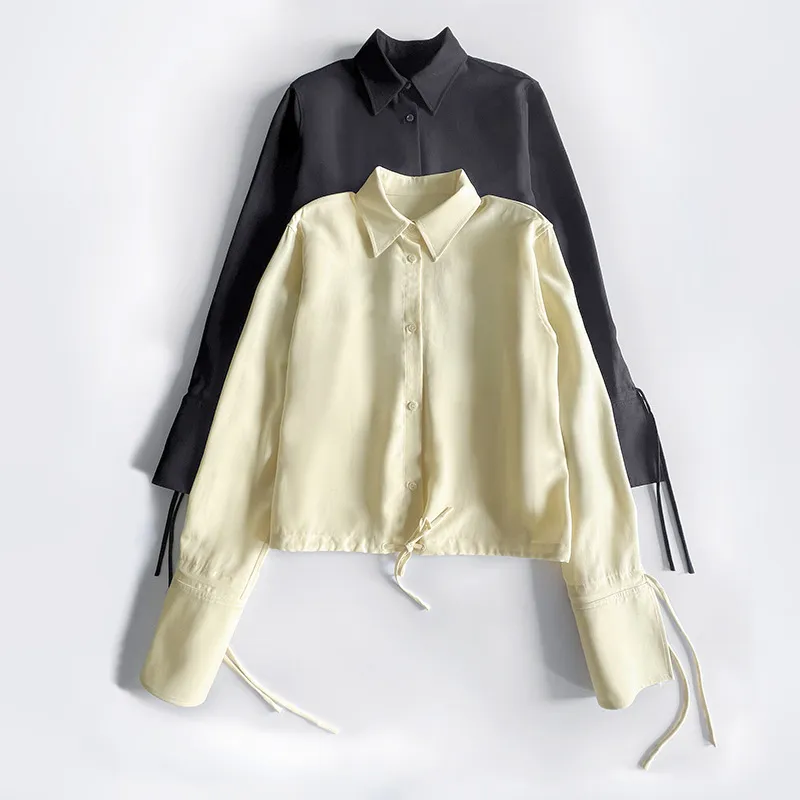 Toteme女性の短いソリッドカラーリネンブレンド長袖シャツ
