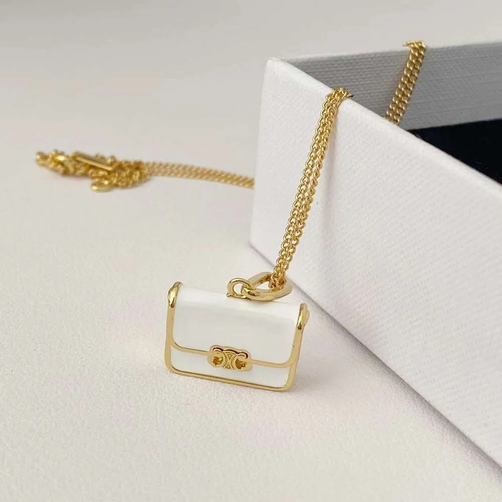 CE New Triumphal Arch Series White Bag Drop Glaze Necklace Fashion Simple and Magnificent Style