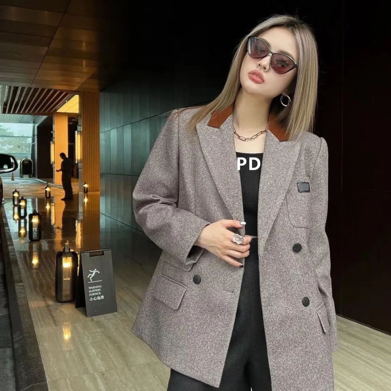 PRAとDAの女性のデザイナースーツブレザージャケットコート服春秋にリリースされたレトロカラーコントラストトップ