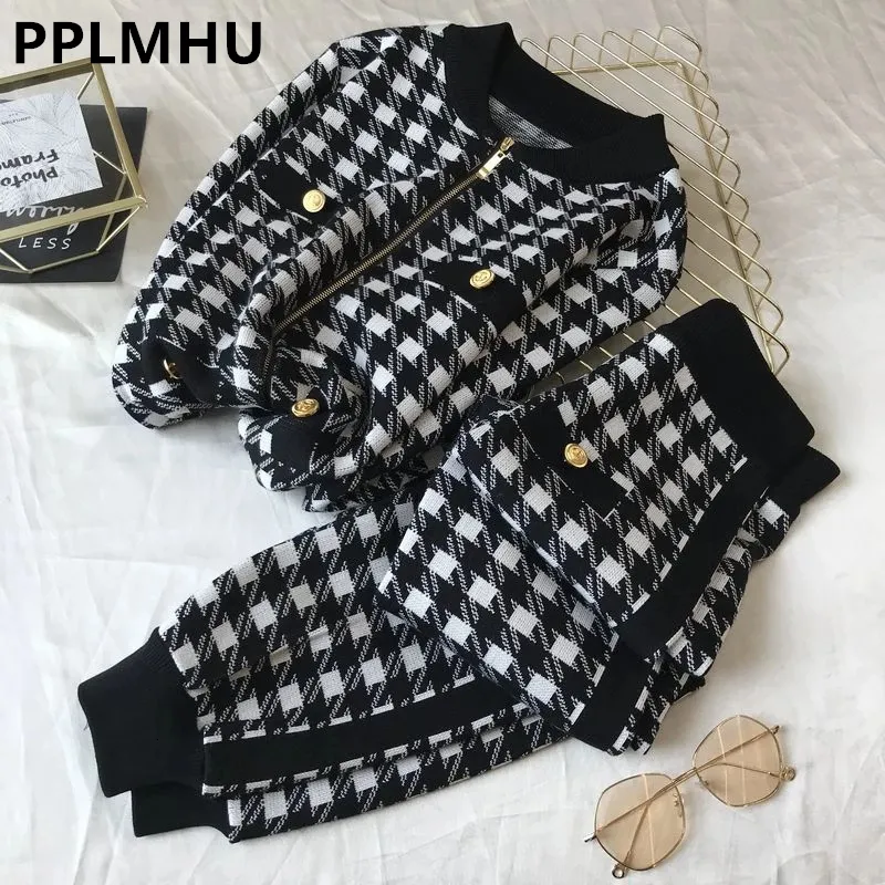 Women's Tracksuits Black White Plaid Knit Two Piece Sets Women Vintage Zipper Houndstooth Cardigan Tracksuit Chic Knitwear Jogger Pants Outfits 230912