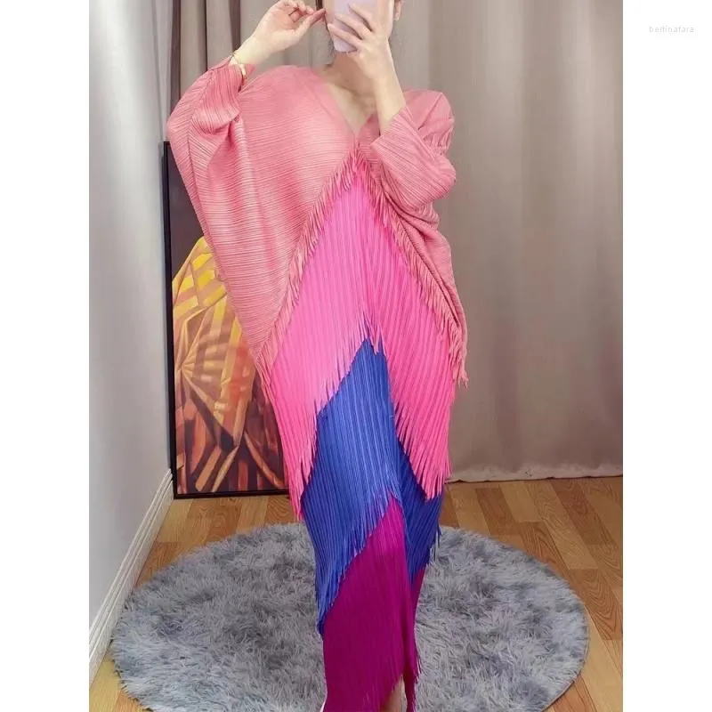 Casual Dresses Miyake Pleated 2023 Spring Fransed Dress Versatile High-End Temperament Fashion Color Matching Medium Long Style Spot
