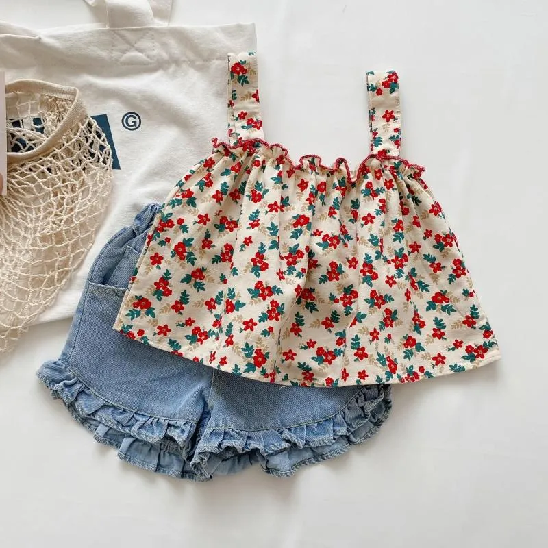 Kläder sätter flickor 2023 sommar barnkläder blommor halter topp denim shorts jean pants barn