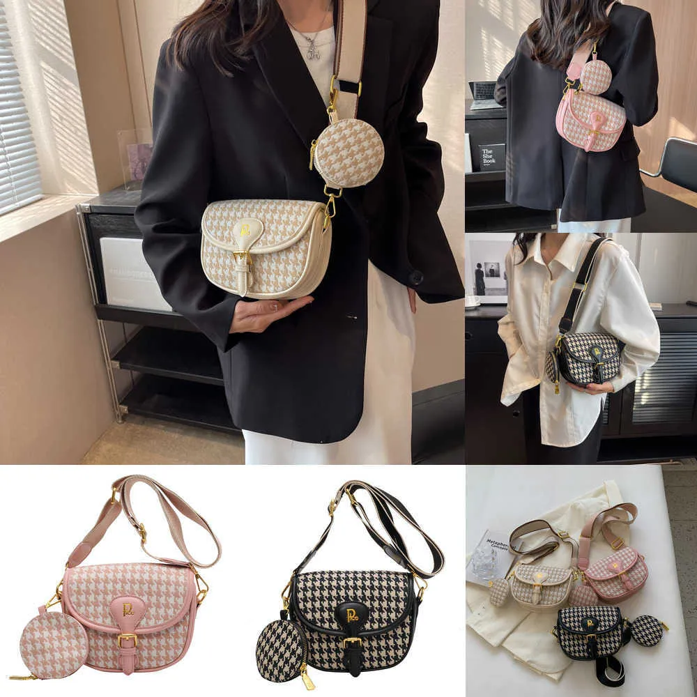 Lady Evening Bags Grid Small Square Bag Spring och Autumn New Black White Underarm Fragrance Chain Hand Bill of Ladle Shoulder 230828