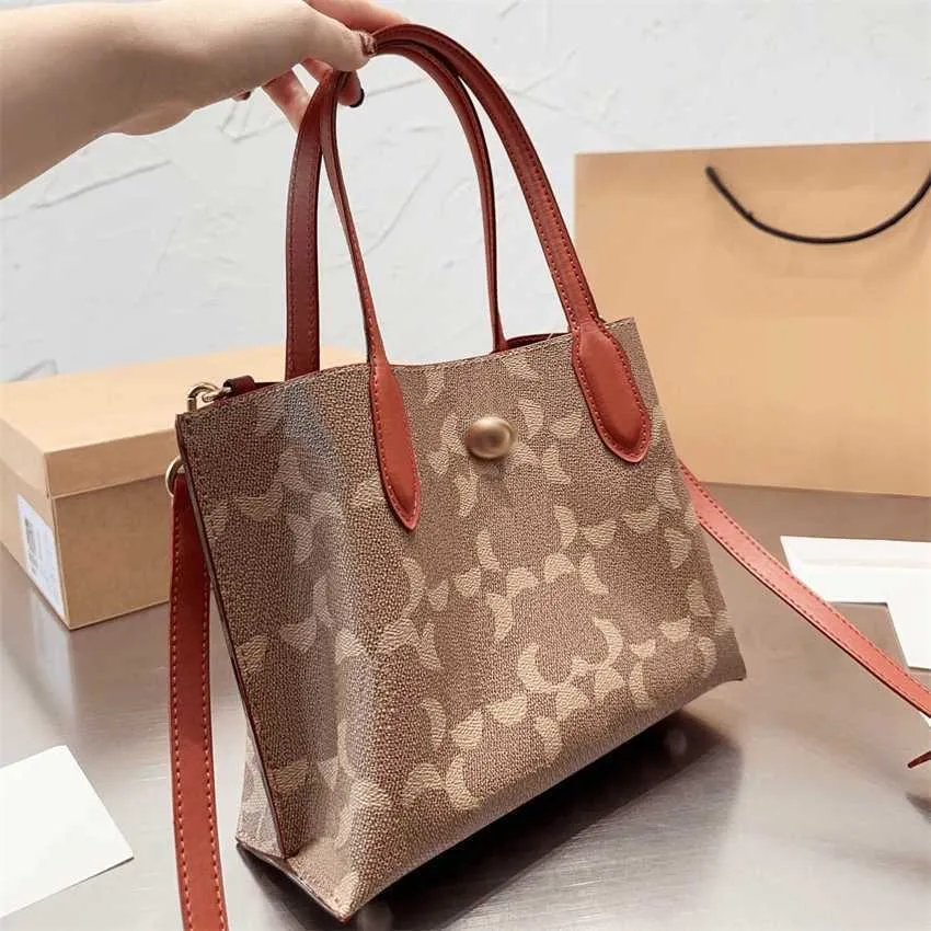 C BAG Diseñadores de impresión Bolso Totes de cuero Las bolsas de asas Bolso de diseñador para mujer Moda Clásico Bolsas de compras de gran capacidad Patrón de letras Bolsos de color sólido Monedero