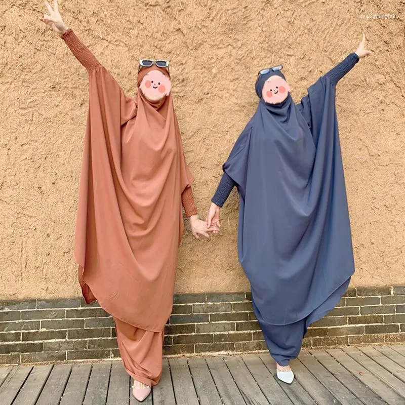 Ubranie etniczne Eid Zapowoczenki Zestaw Dwie kawałki odzież modlitewna Abaya Dress Ramadan Women Jilbab Long Khimar Robe Niqab Islam Dubai Ubrania