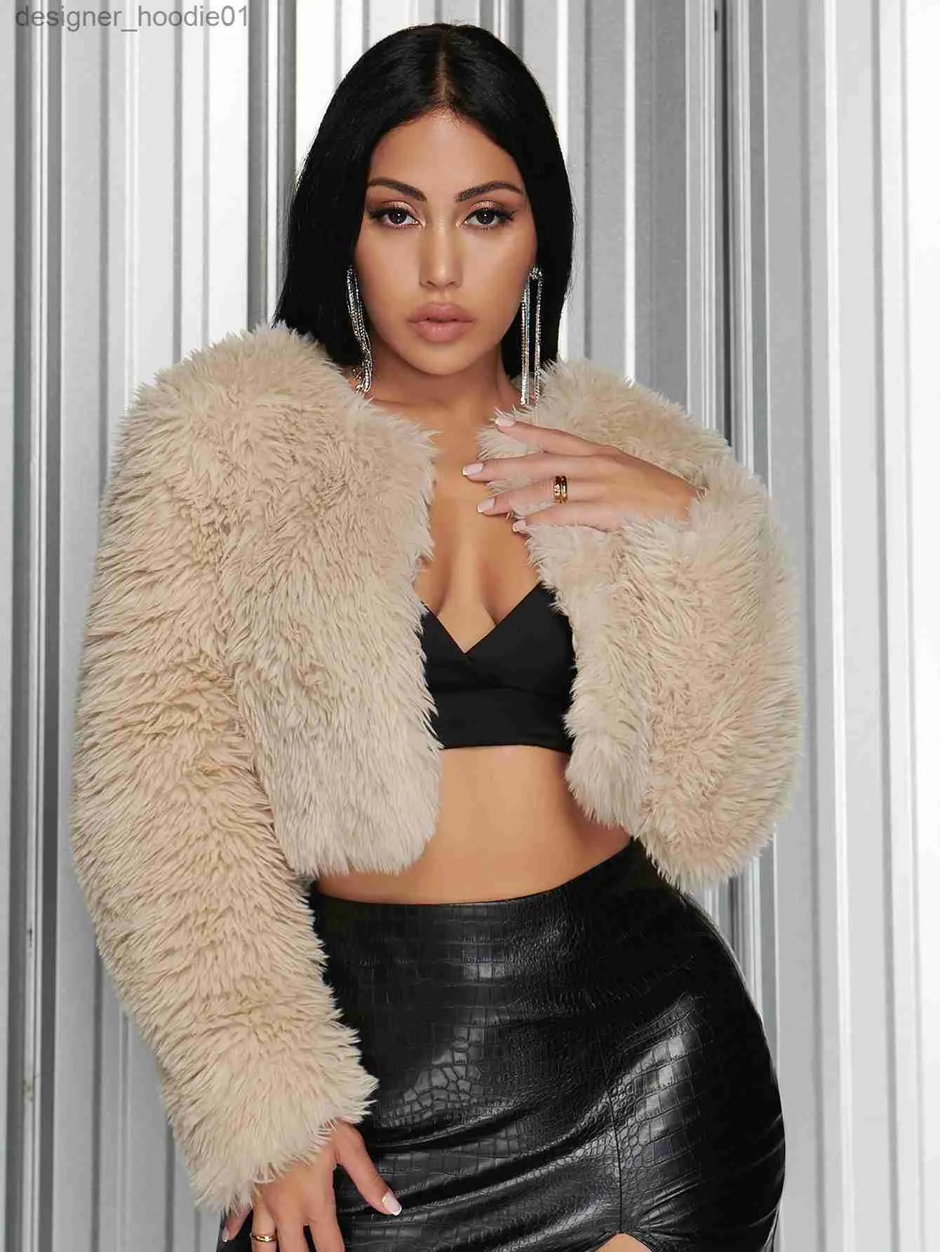 Women s Faux Fur Coat Vintage Classic Black Short Jacket Thickening Winter Coat with Fur Lining