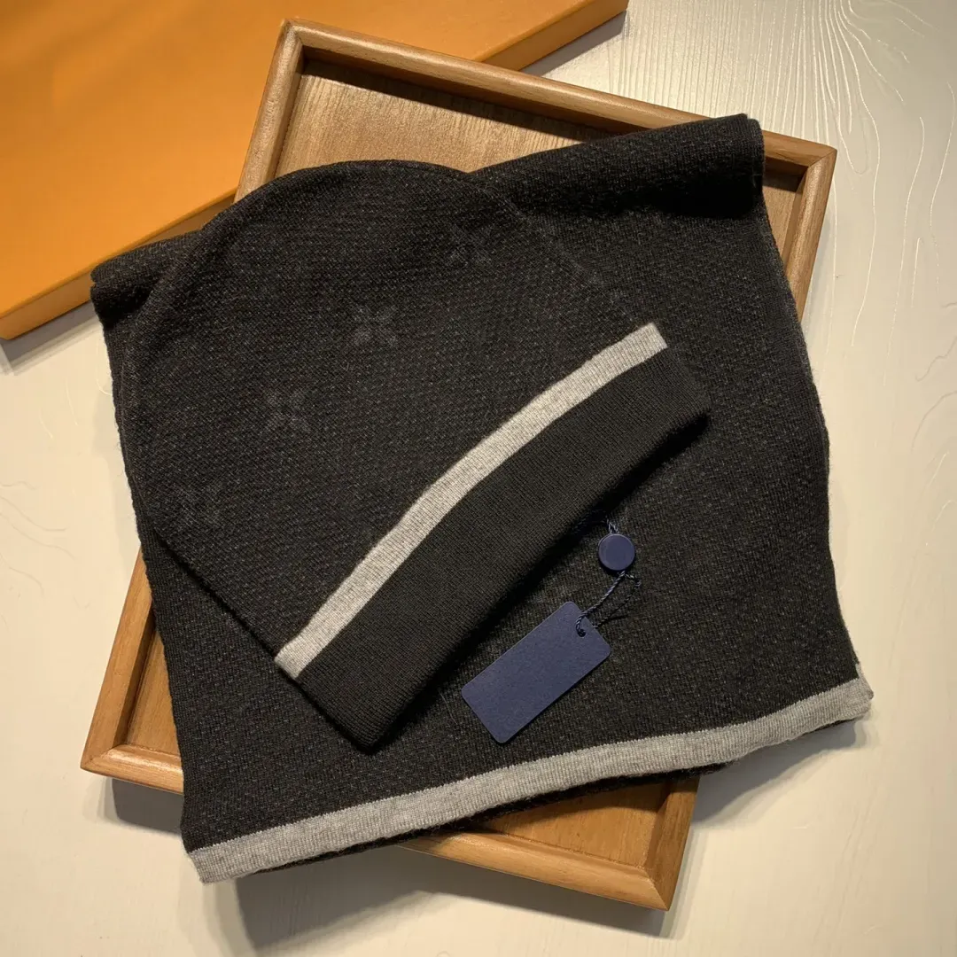 2023 Novo designer de chapéu cachecol conjunto de luxo masculino inverno cachecol marca snapback Seda cetim xadrez lenço skate lenço conjunto capsboys-6 CXG91411
