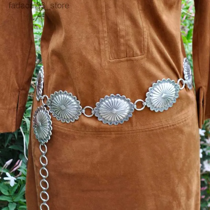 Bälten concho länkbälte för kvinnor Sun Star Burst Stamped Metal Medallion Midjekedjor Jeans Dress Summer Boho midjeband Tillbehör Q230914