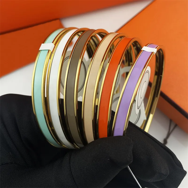 Bracelet de créateur de mode Lettre Bangle Bijoux de luxe Ronde Fermée Émail Or Rose Élément Bague Titane Acier Hommes Femmes Bracelets