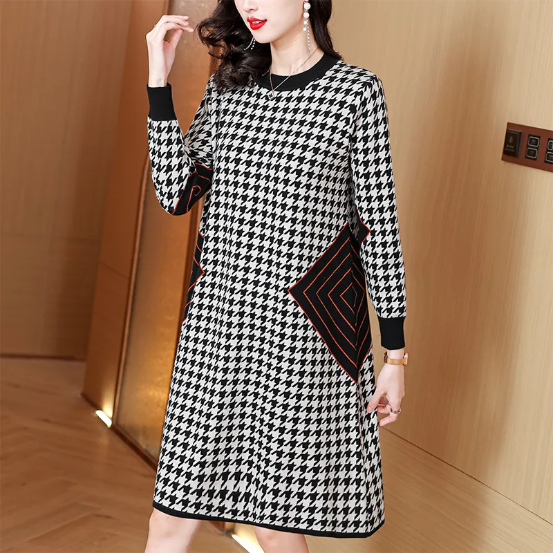 Robe pull tricotée à carreaux fins et élégants Automne Hiver Manches longues Femmes Designer Slim Fit Élégant Vacances Pulls Robes 2023 Bureau Lady O-Cou Chaud Midi Robes