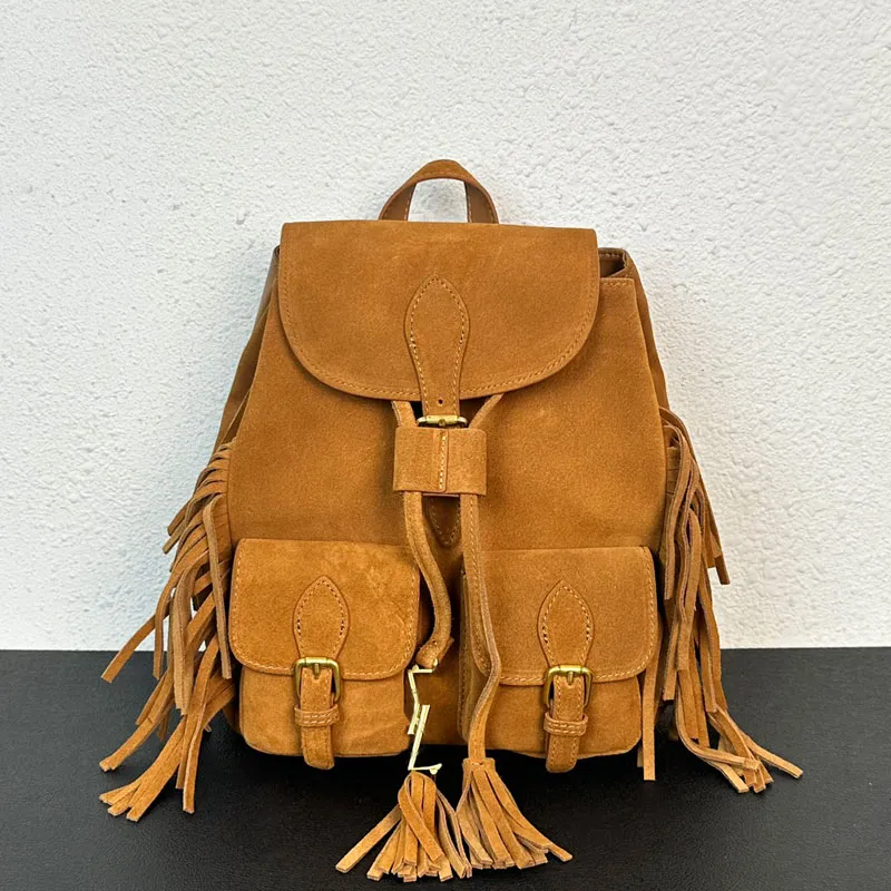 Frosted ryggsäck Brown Tassels Shoulder Bag Cowhide Läder Gyllene hårdvarodesigner Letters DrawString Handväskor Purse