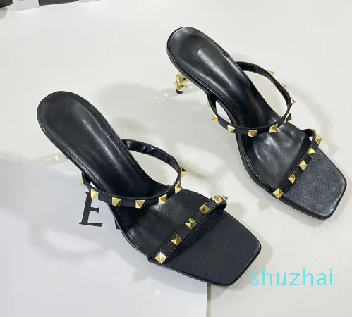 Luxury High Heels Designers slippers fashion women pumps shoes Casual Designer Gold leather studded spikes slingback high heels shoes