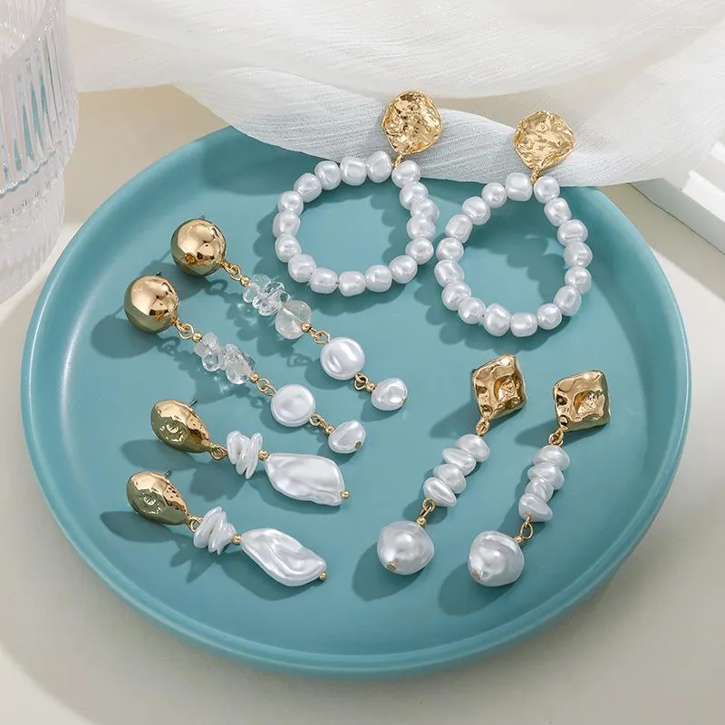 Boucles d'oreilles créoles en perles pour femmes, style baroque mi-ancien, tendance, légères, luxueuses, mode automne