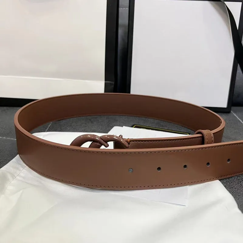 Classic Designer Belts For Men And Women With Smooth Buckle Available ...