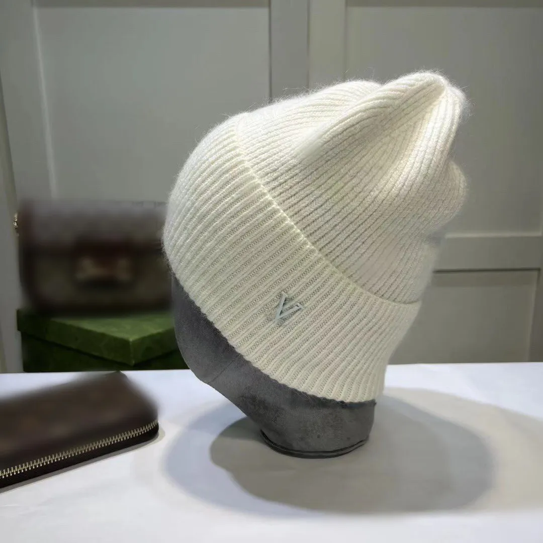 Moda Tasarımcı Şapkalar Erkek ve Kadınlar Beanie Casquette Termal Örgü Şapka Marka Bonnet Yüksek Kaliteli Ekose Kafatası Şapkası Lüks Sıcak Kapak