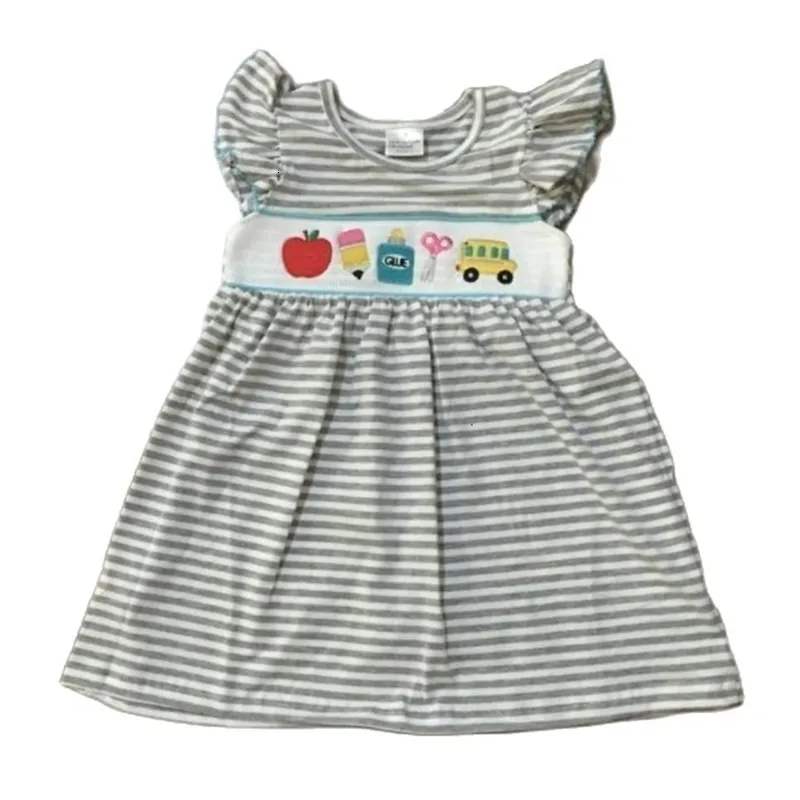 Familjsmatchande kläder Girlymax tillbaka till skolan Summer Baby Girls Boy's Sibling Boutique Clothes Rand Smocked Dress T Shirt 230914