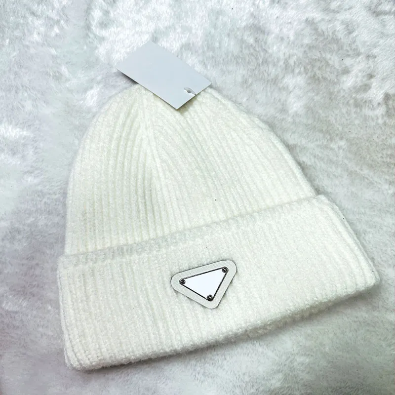 Moda Beanie Tasarımcı Erkek Hediye Tasarımcısı Beanie Bonnet Kış Şapkası Kadın Açık Beanies Bonnet Man Kafa Sıcak Kaşmir Örme Kafa Kafatası Ca s Hat