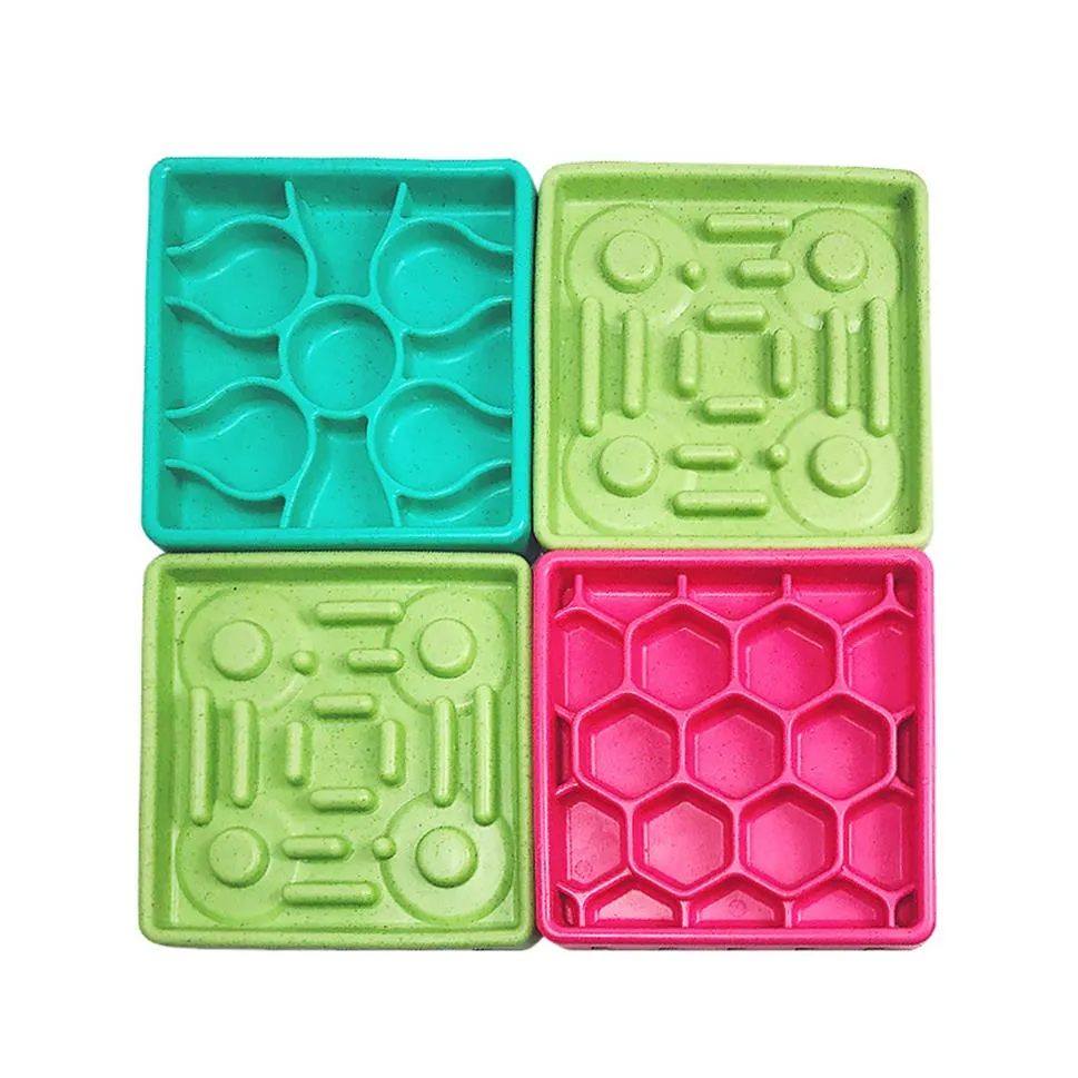 4pcs Silicone Pet Lickimat pour chats chiens perdre du poids alimentation lente mangeoire chien bol TPR Lick Mat alimentation bols de nourriture fournitures pour chiens Y2002706