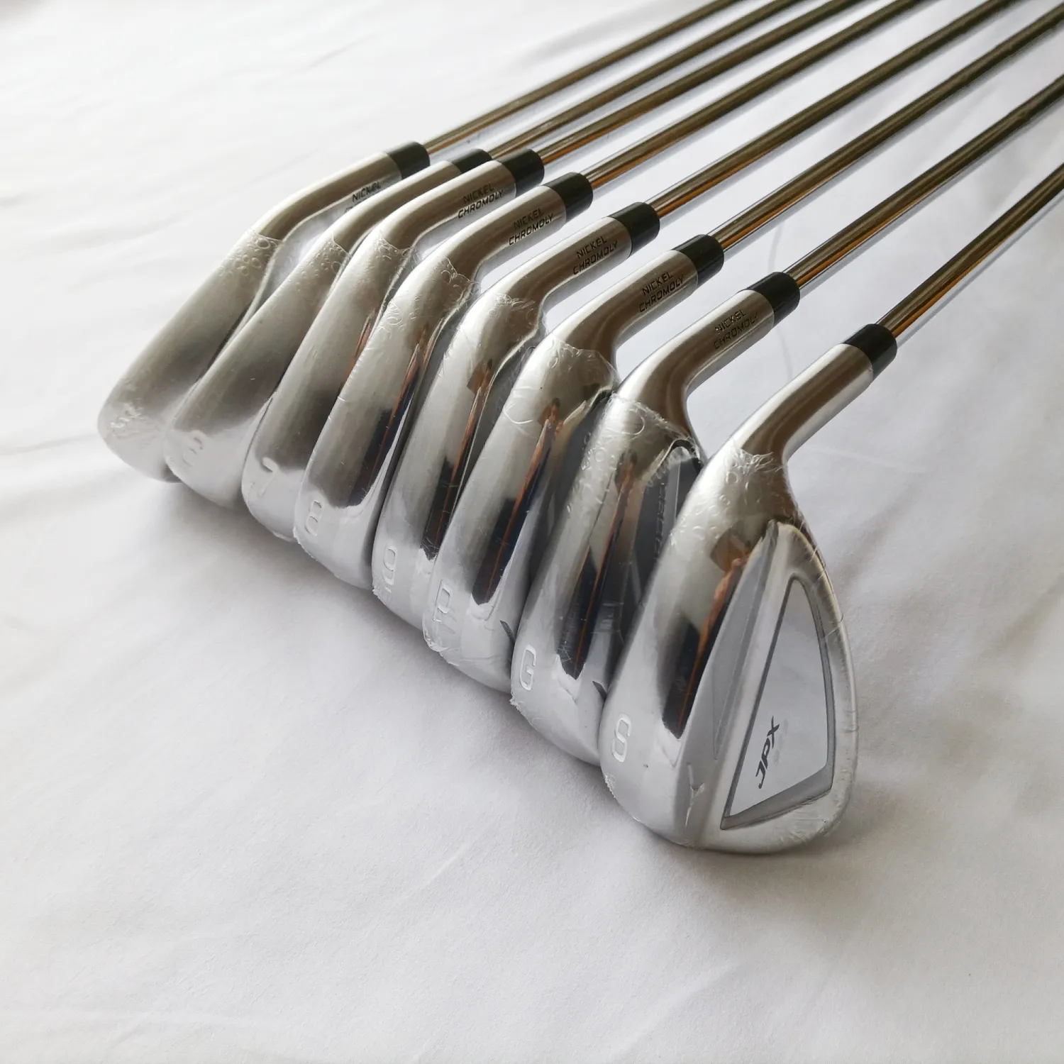 Desconto por tempo limitado Novo 8pcs homens clubes de golfe jpx923 Conjunto de metal quente ferros de golfe 5-9PGS eixo de aço flexível com tampa de cabeça