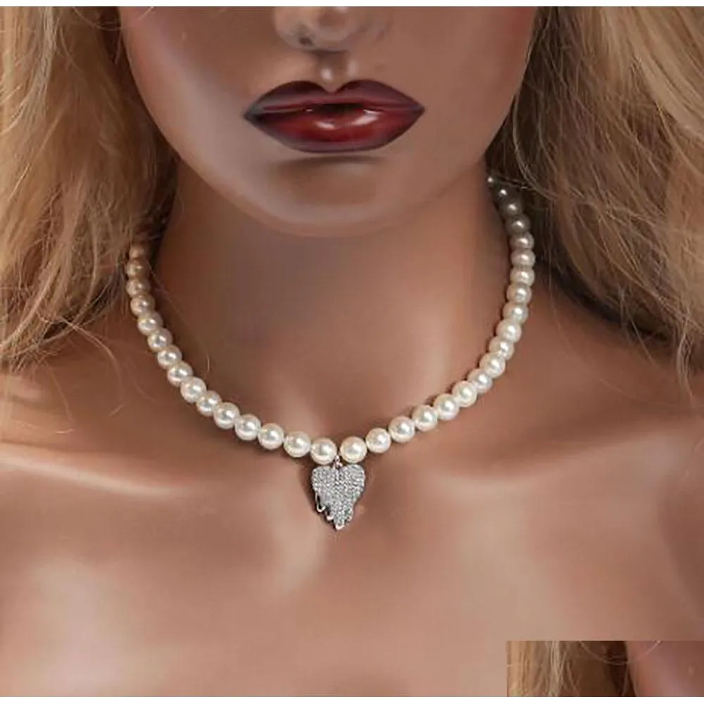 Collier pendentif goutte à goutte en forme de cœur pour femmes, accessoires de mode, zircone cubique, diamants simulés, breloques, livraison directe