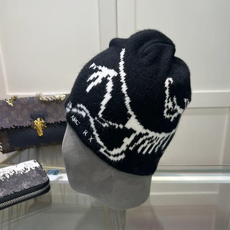 Luxury Designer for Women Men Brimless Beanie Hat Printed Classic Fashion Letter Multicolour Autumn and Winter