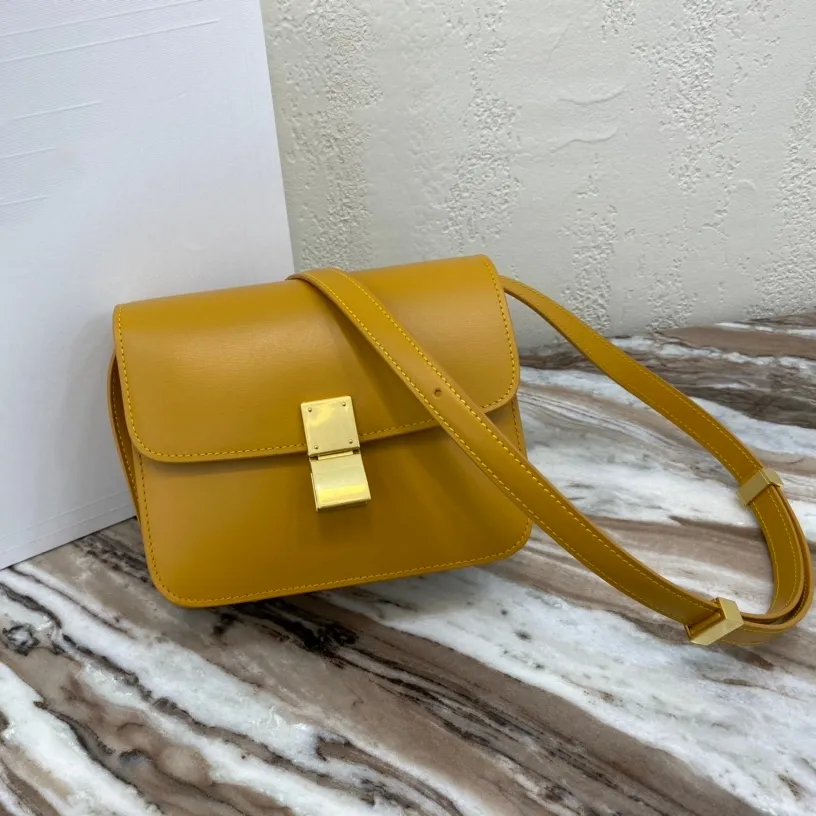 Designer medium classic bag luxury designer bag in box calfskin with an adjustable and removable leather strap and a metallic clasp closure with box