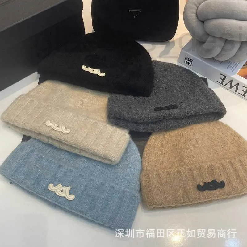 Beanie/Skull Caps Designer Plush Fisherman Hat New Warm Knitted Beanie Women's Autumn and Winter Leisure Round Top Wool Bucket Hat Fashion Basin Hats 2W6P